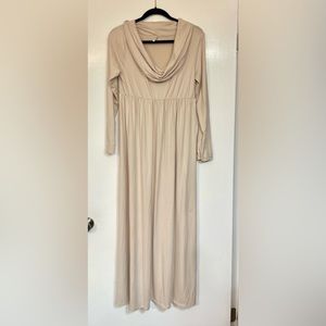 Mother Bee maturity long sleeve maxi dress. Size large, knit, and comfortable.